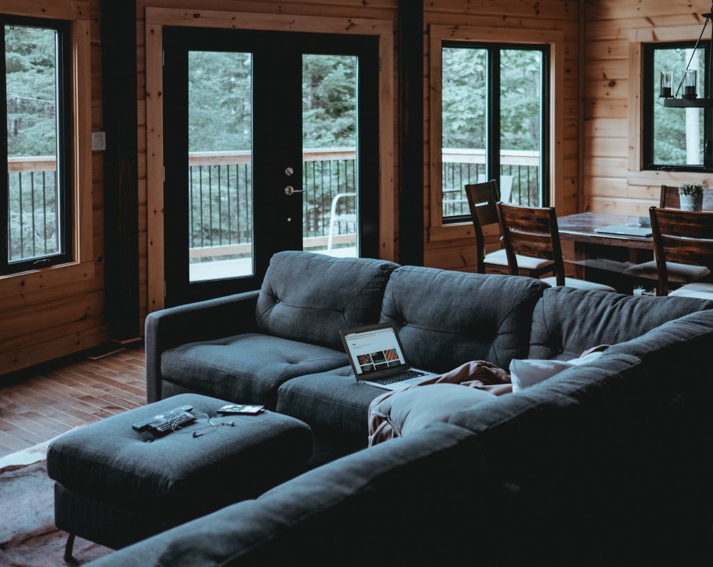 Gemütliche Sofas: Wohnlandschaften Modernes Sofa im Wohnzimmer