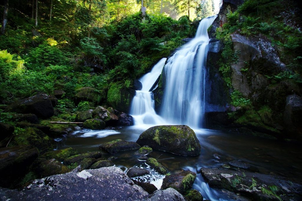 Gehören zu den bekanntesten Wasserfällen: die Triberger Wasserfälle