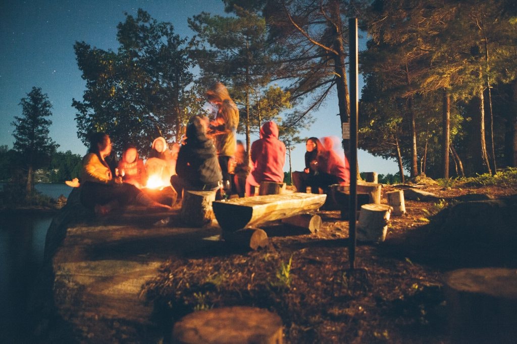Günstig campen mit Freunden