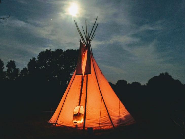 Abenteuerliches Hessen: übernachten im Tipi