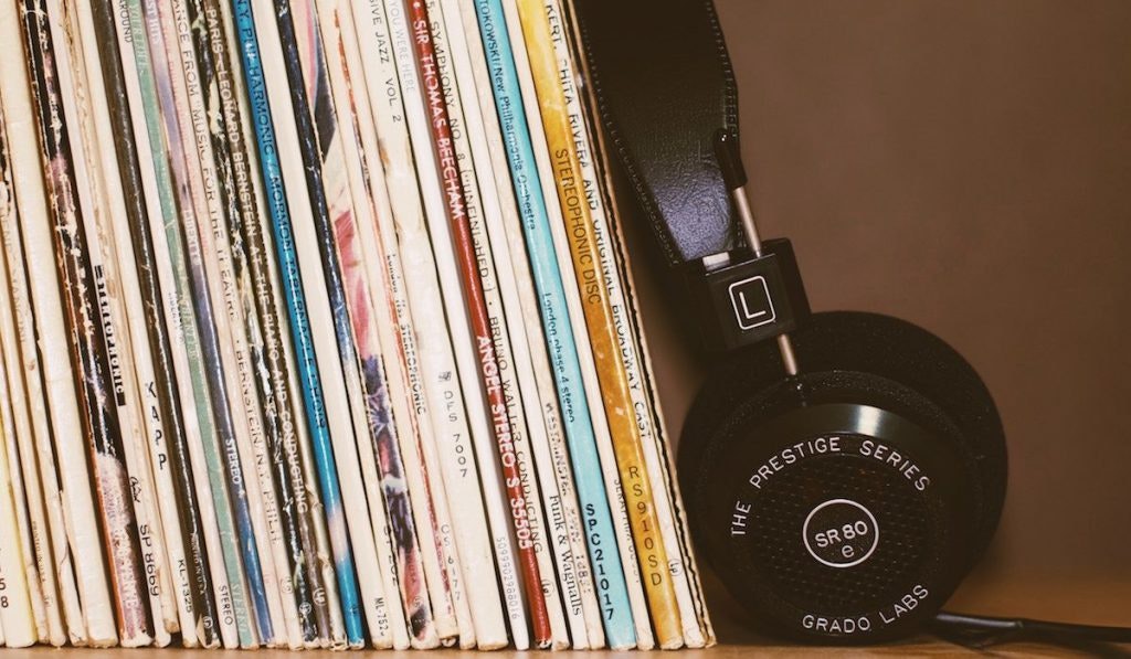 Sortierte Schallplatten für mehr Ordnung und Style