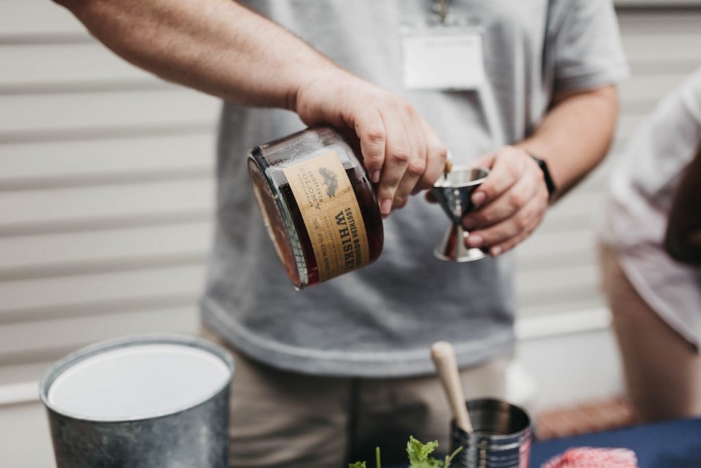 whisky-verkostung-geschenk Whisky Valentinstagsgeschenk