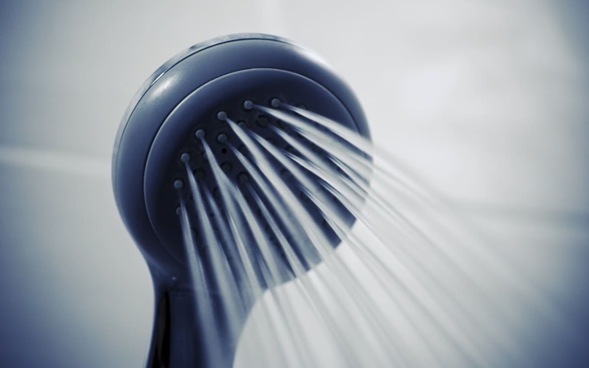 Wasser sparen unter der Dusche: Wir stellen hilfreiche Gadgets vor